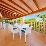 Del La Vilar Villa *